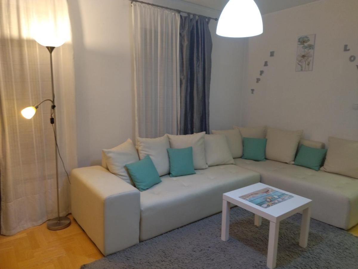 Apartman Gana Altina Lux Belgrade Exterior photo